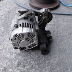 toyota hilux alternator