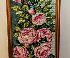 Handmade tapestry with pink roses