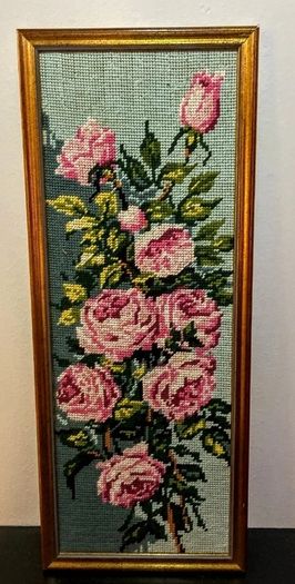 Handmade tapestry with pink roses