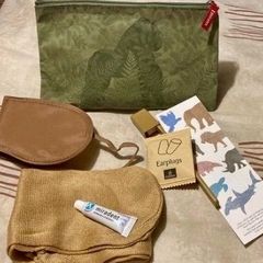 Emirates wildlife airline pouch