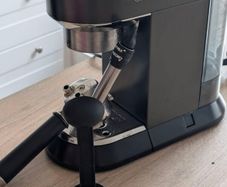De'Longhi Coffee Machine
