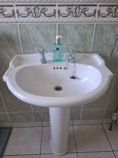 Bathroom ware
