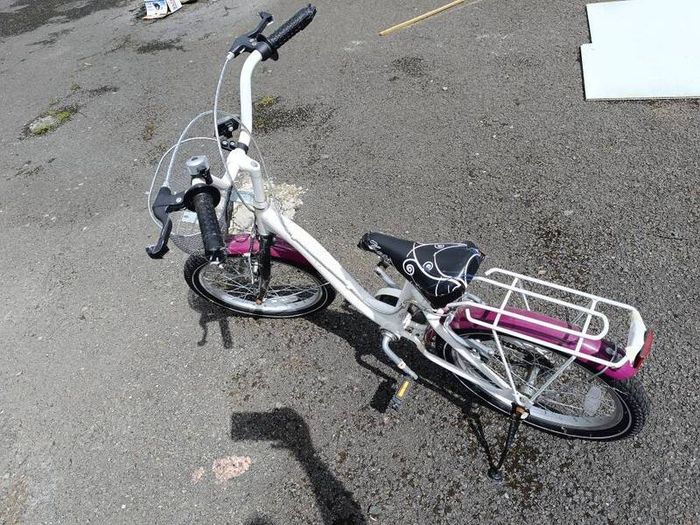 girls bike 18"
