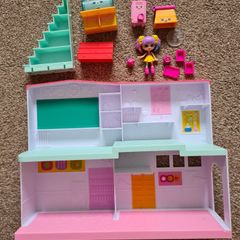 Shopkins Happy Places Happyville High School Playset