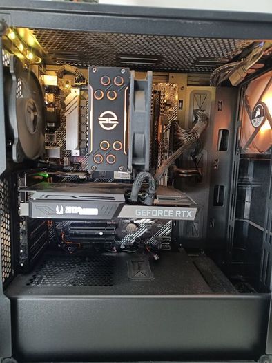 'PC Specialist' Gaming PC & AOC 27" Curved Monitor C27G2AE