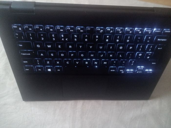 Dell  Latitude 2 in 1 3390 Touchscreen