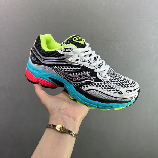 Saucony ProGrid Omni