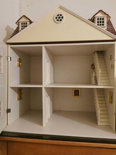 Dolls House
