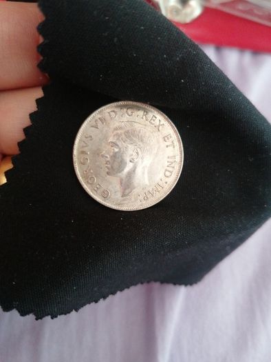 UNC 1943 Canada Silver 50 Cents Coin