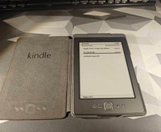 Amazon Kindle 4th Gen 6" No Touch 2GB WIFI