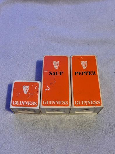 Guinness salt and pepper set