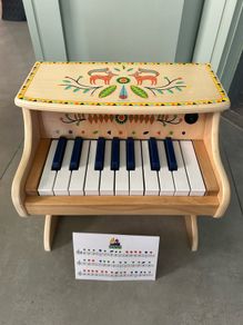 Electronic Toy Piano by Djeco