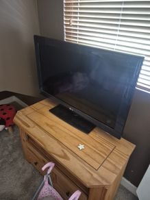 LG 42 and 32 Inch