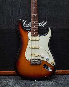 Fender American Vintage 1962 Stratocaster 1995 - 3 Tone Sunburst