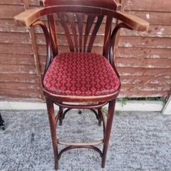 bar stool