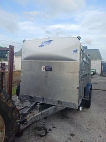 Cattle trailer