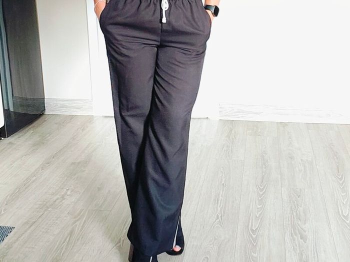 Wide-leg drawstring waist casual trousers, size 10
