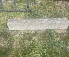 Concrete sleeper 22 in total 50e for lot