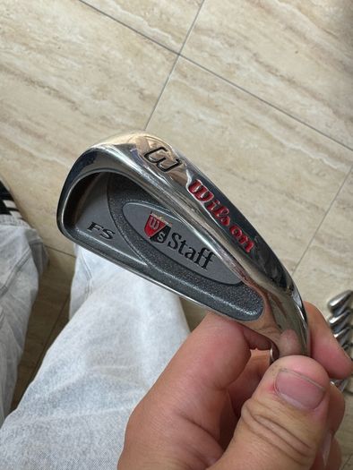 Full Golf Set - Wilson Staff Di7 Irons, Hybrids, Wedge & Bag
