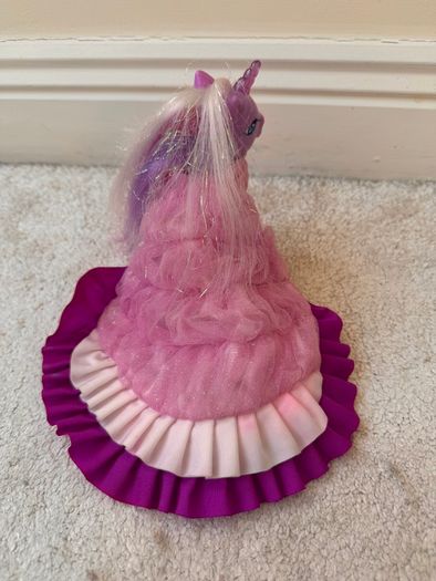 My Little Pony Lily Lightly Unicorn Light Up With Dress Damaged Dirty Lash approx. 12 cm. Used Please see photos