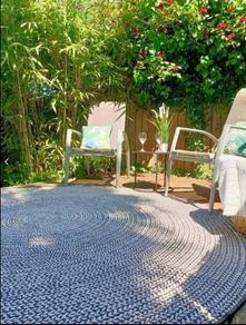 Indoor/Outdoor Circle Rug