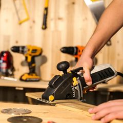 BRAND NEW Mini Circular Saw