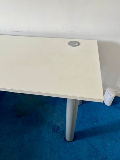 White Office / Gaming Desk