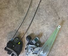 Toyota aqua window regulator and door latch D/S