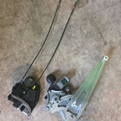 Toyota aqua window regulator and door latch D/S