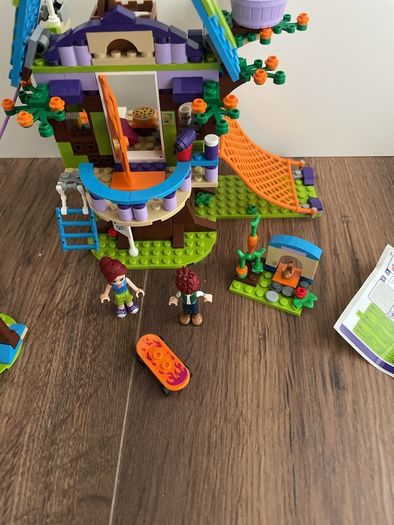 LEGO Friends Mia  Tree House