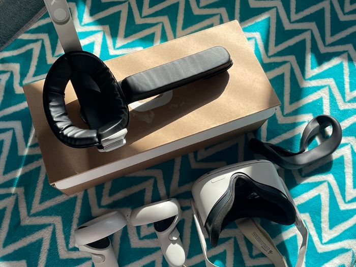 Oculus quest 2 VR with kiwi elite strap
