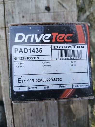 Nissan almera break pads