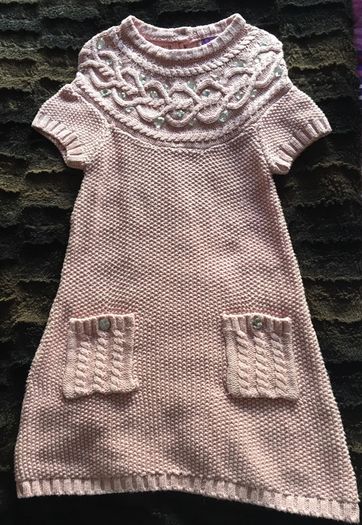 Girls Knitted Dress BNWT Age 3-4 with fab gem details