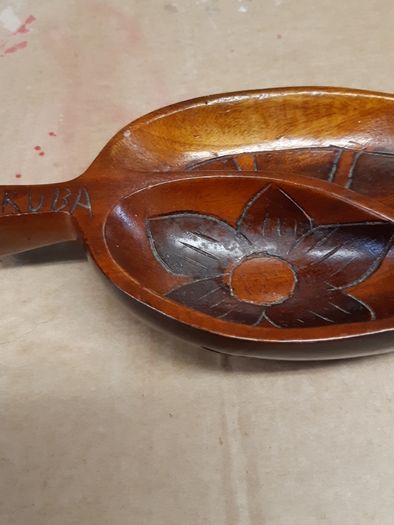 Canape carved dish