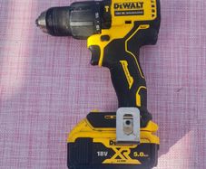 DEWALT DCD709 Ty2   2-speed-Cordless combi  drill brushless 18v