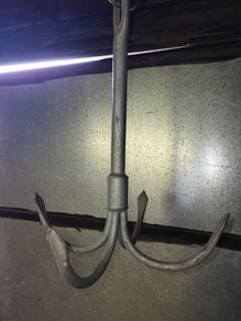 Galvanised anchor