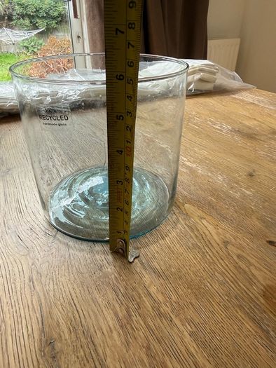 Round glass vase