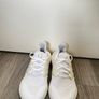 Womens Adidas Ultraboost 22 White UK 7.5 EU 41.5 Image 2