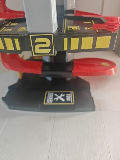 kids multilevel carpark toy