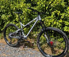 Commencal Meta AM V4.2 RACE
