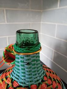Glass bottle