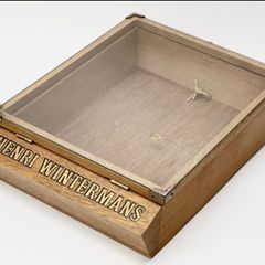 Henri Wintermans cigar display case