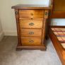 King size sleigh bed and 2 side cabinets Image 4