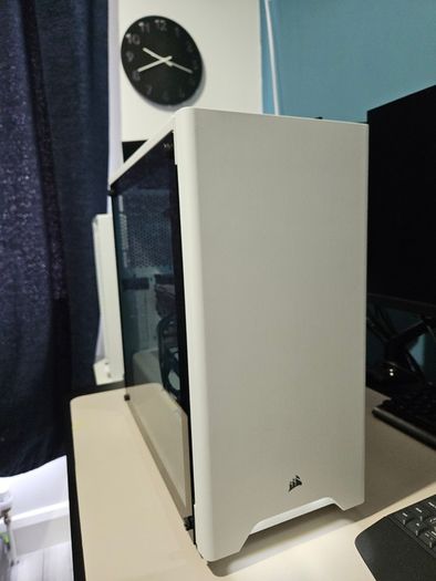 Gaming PC - RTX 2080 / i7-9700K - Fresh Windows 11 Install - Excellent Condition