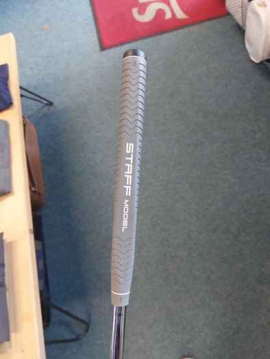 Wilson Staff BL222 putter