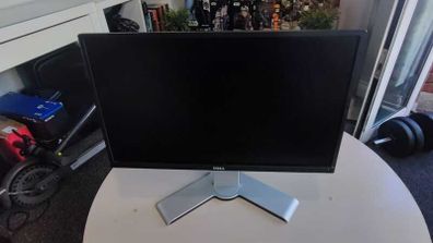 Dell monitor 23" LCD Display port and HDMI - OPEN TO OFFERS