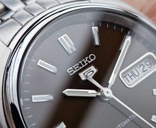 Watch Seiko 5 Automatic.