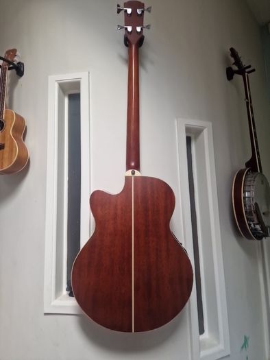 Vintage VCB430N Acoustic Bass