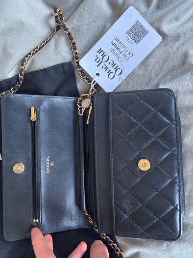 Chanel Wallet on Chain authentic