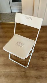 folding chairs